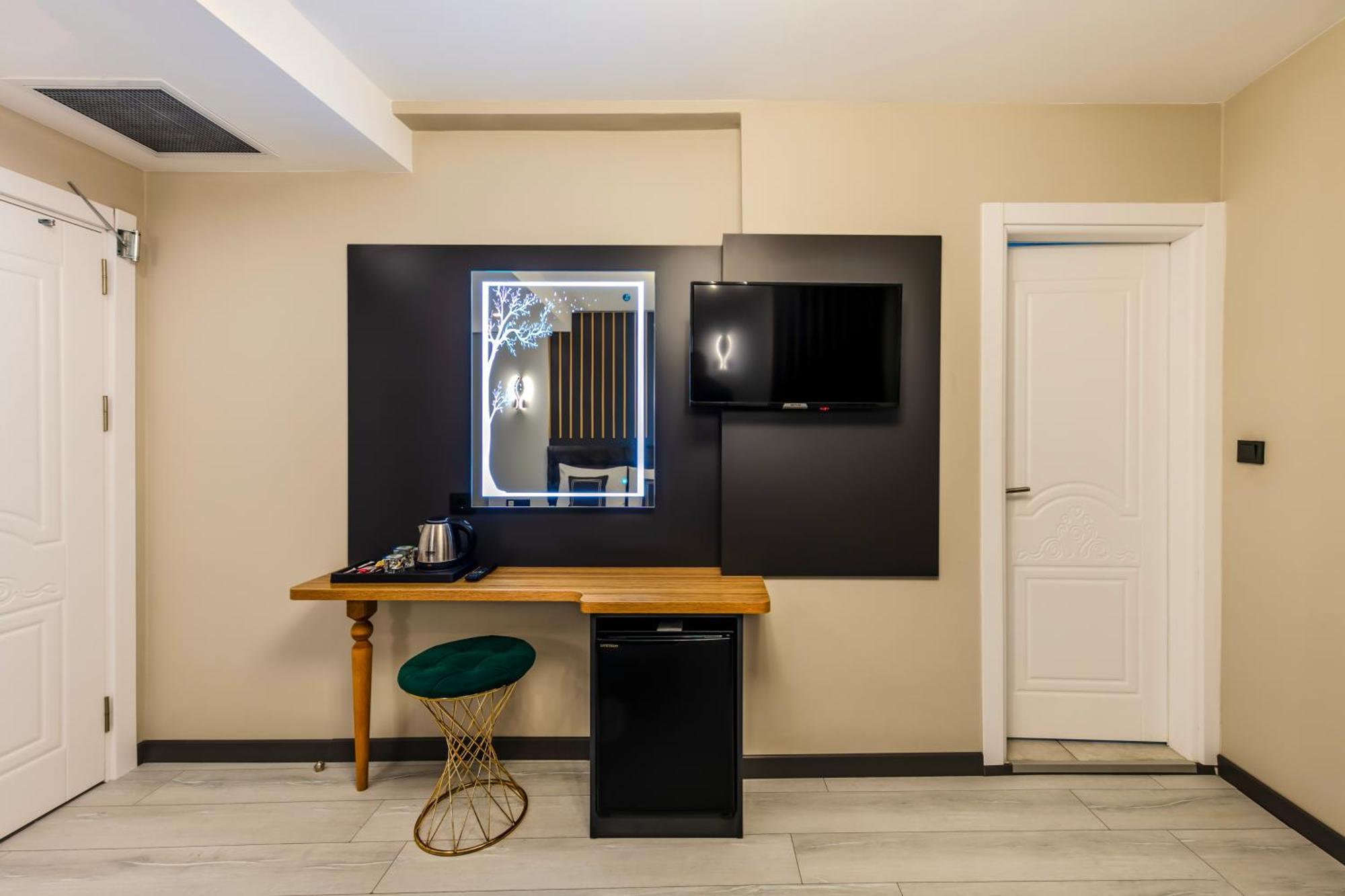 Med Life Hotel Istanbul Airport Arnavutkoy Extérieur photo