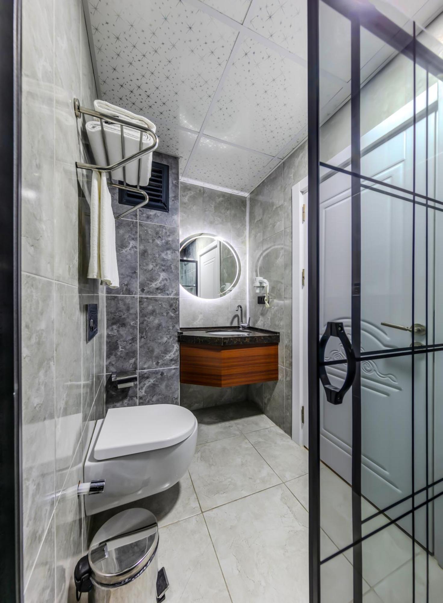 Med Life Hotel Istanbul Airport Arnavutkoy Extérieur photo