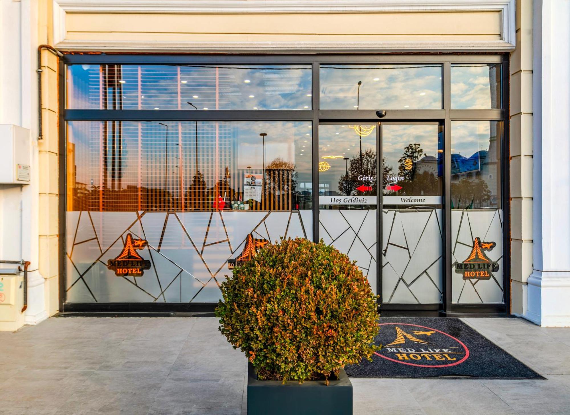 Med Life Hotel Istanbul Airport Arnavutkoy Extérieur photo